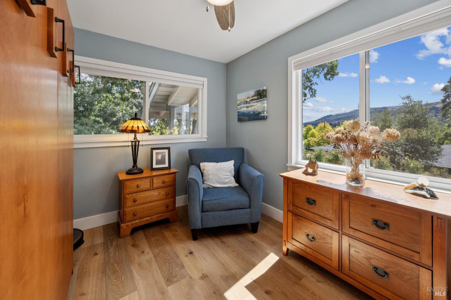 Detail Gallery Image 16 of 42 For 517 La Gonda Way, Danville,  CA 94526 - 4 Beds | 2/1 Baths