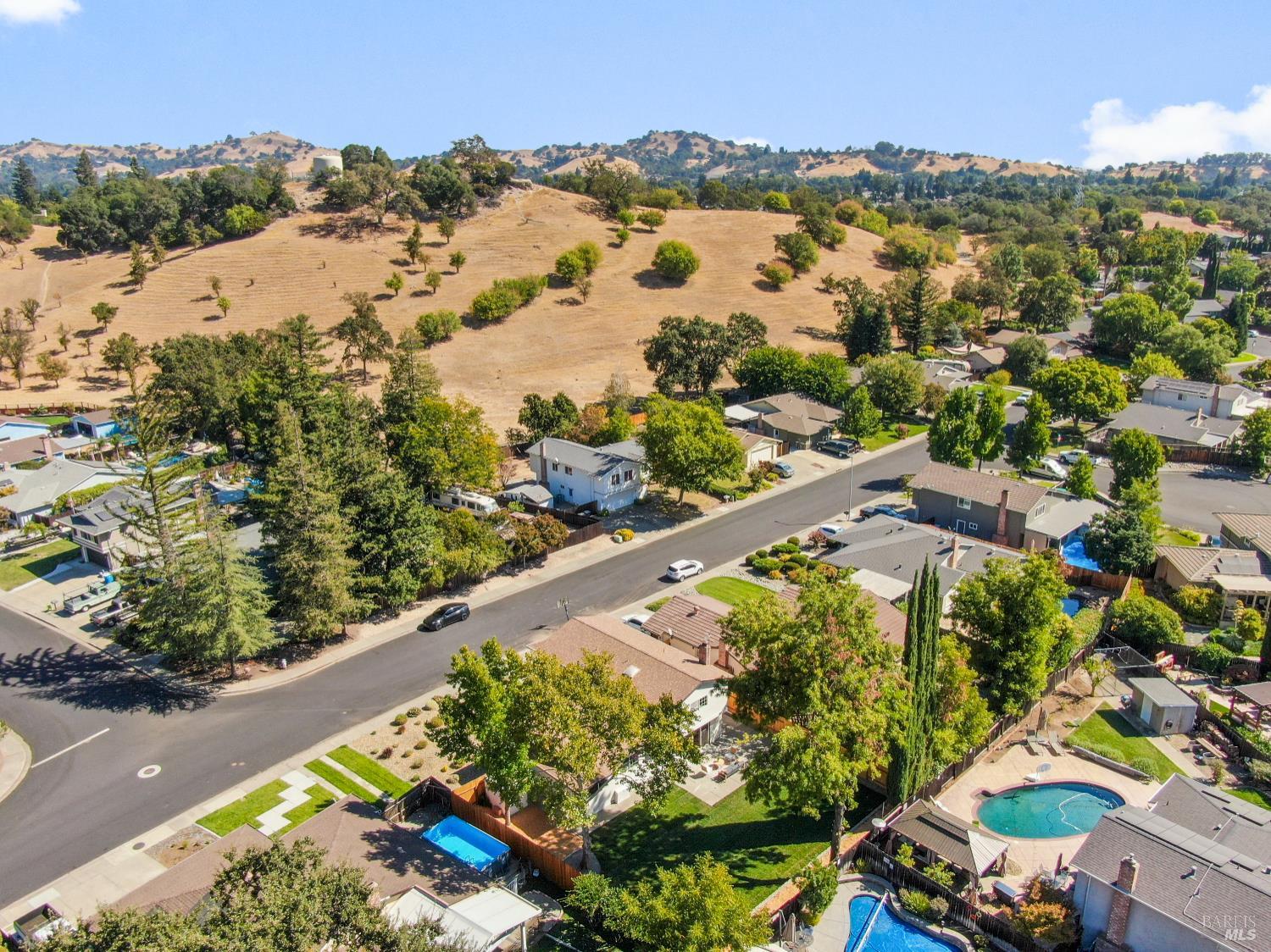 Detail Gallery Image 53 of 56 For 118 Salinas Dr, Vacaville,  CA 95688 - 4 Beds | 2/1 Baths
