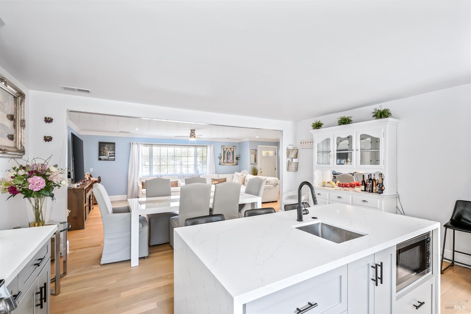 Detail Gallery Image 31 of 51 For 2131 W Pueblo Ave, Napa,  CA 94558 - 3 Beds | 2 Baths