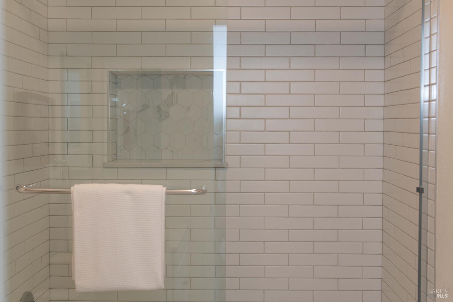 Detail Gallery Image 26 of 34 For 125 Sylvia Way, San Rafael,  CA 94903 - 3 Beds | 2/1 Baths