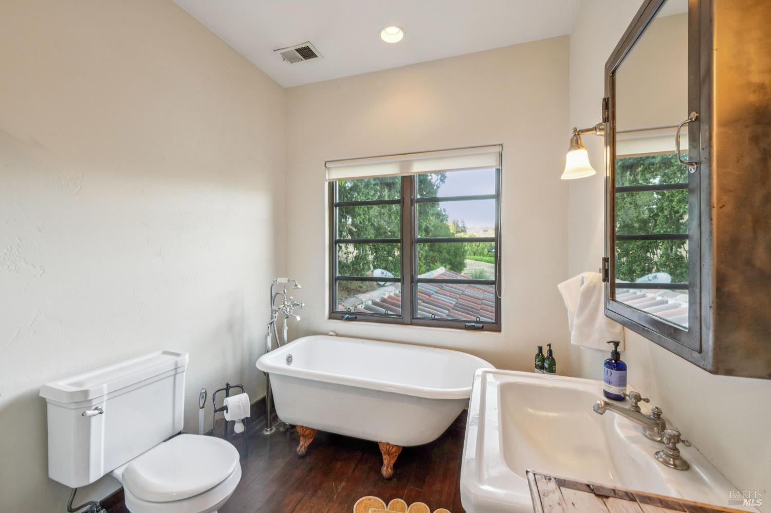 Detail Gallery Image 41 of 65 For 5323 Bennett Valley Ln, Sonoma,  CA 95476 - 3 Beds | 2 Baths