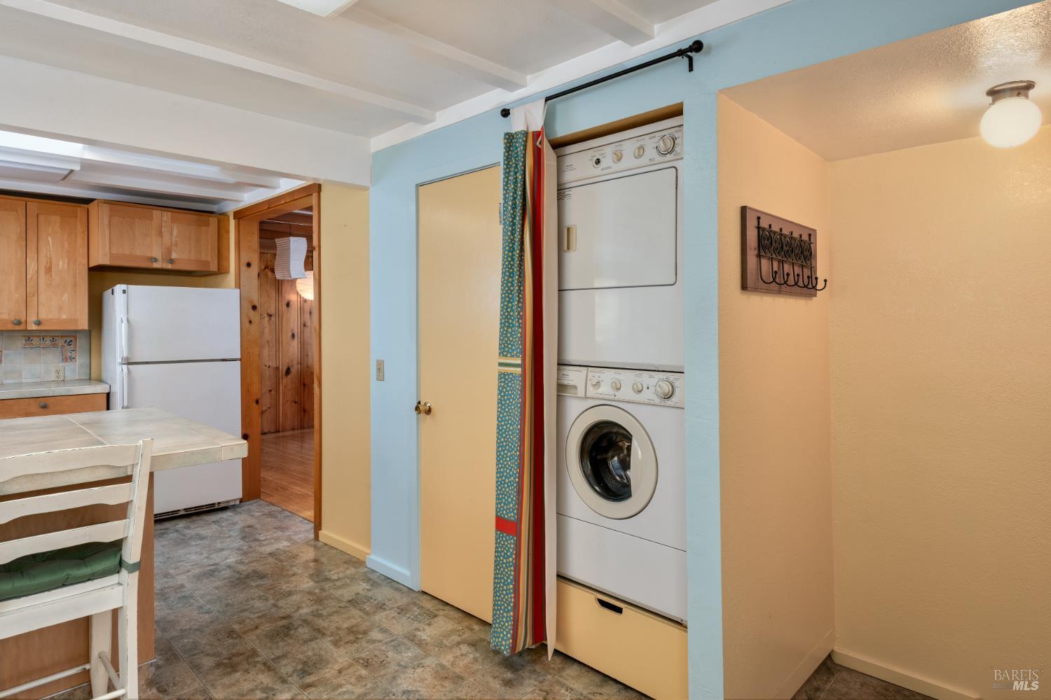 Detail Gallery Image 16 of 30 For 325 Lomitas Ln, Santa Rosa,  CA 95404 - 2 Beds | 1 Baths