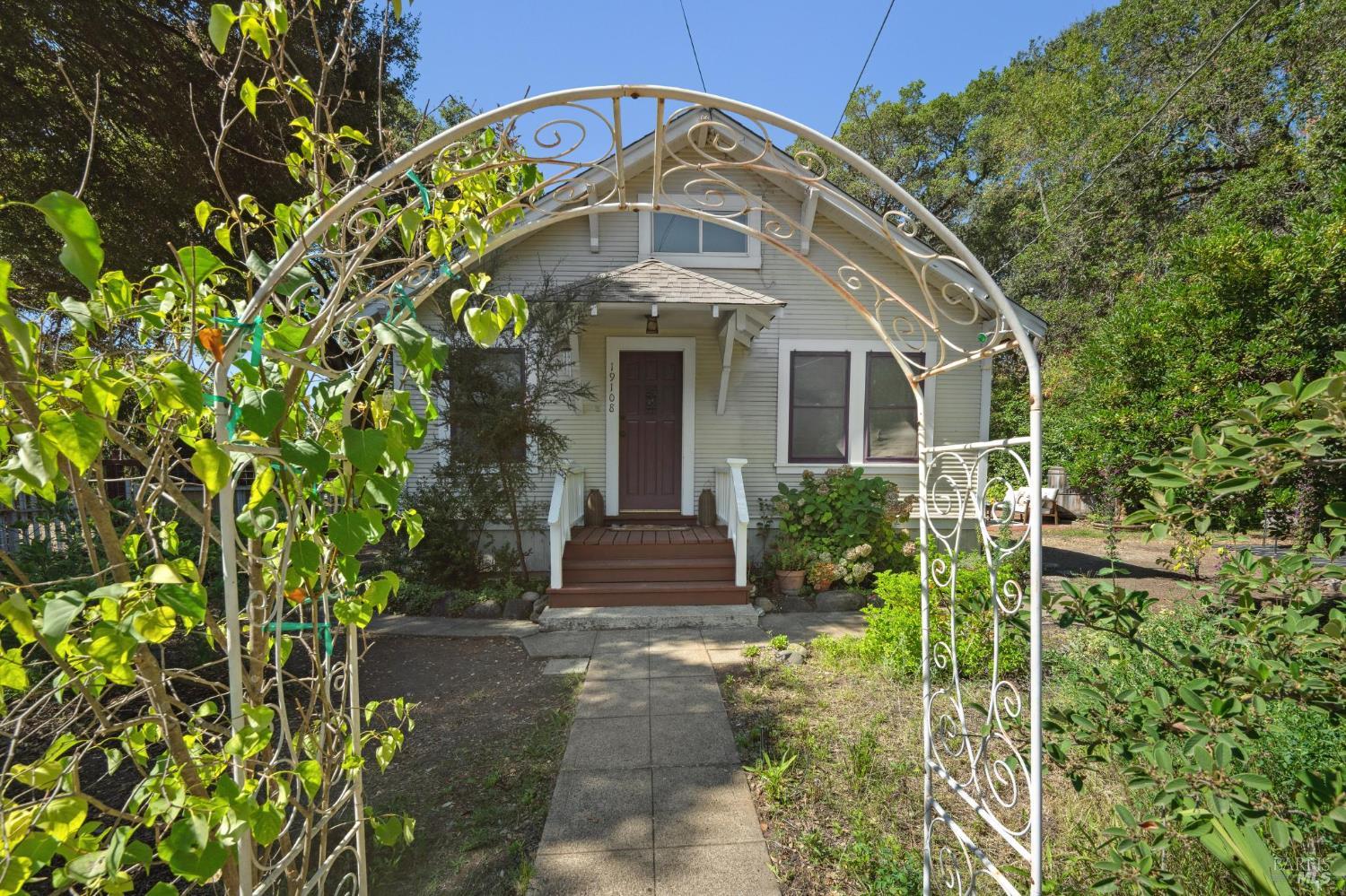 Detail Gallery Image 4 of 52 For 19108 Bay St, El Verano,  CA 95476 - 1 Beds | 1 Baths