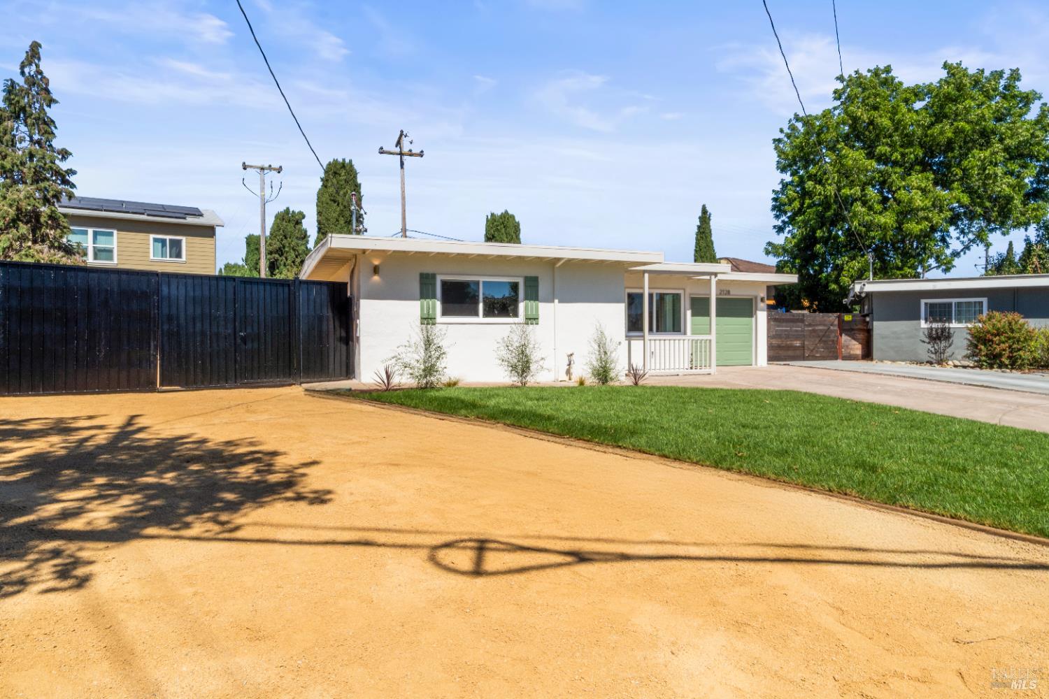 Detail Gallery Image 3 of 44 For 2128 Ethel Porter Dr, Napa,  CA 94558 - 3 Beds | 1 Baths