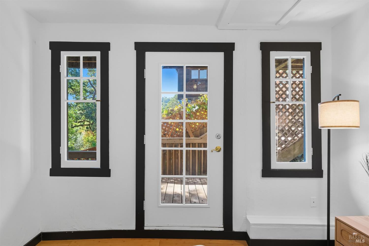 Detail Gallery Image 30 of 43 For 53 Foothill Rd, San Anselmo,  CA 94960 - 3 Beds | 2 Baths
