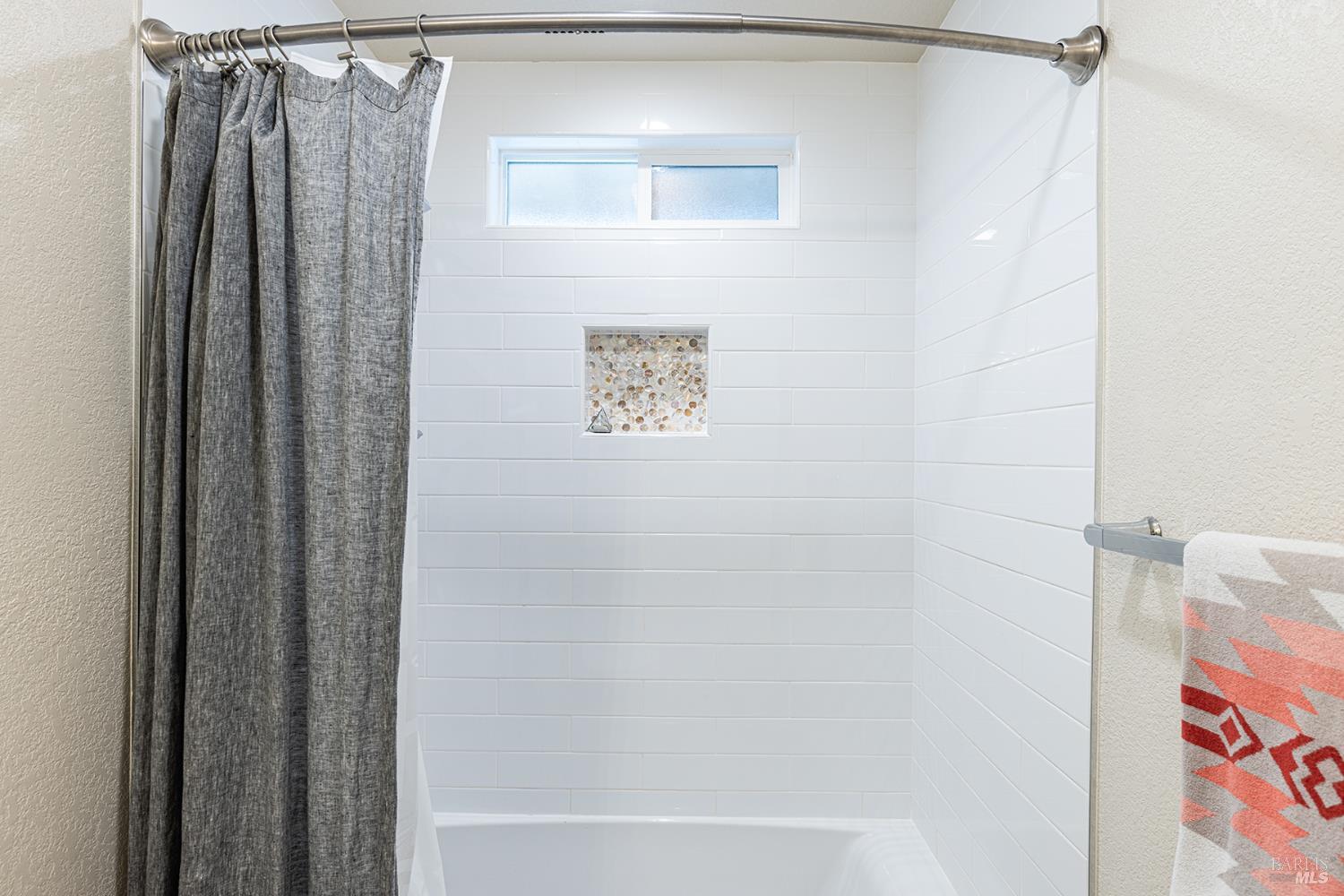 Detail Gallery Image 31 of 50 For 1627 Juliet Dr, Petaluma,  CA 94954 - 3 Beds | 2 Baths