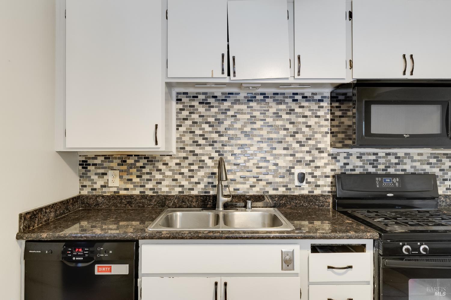 Detail Gallery Image 26 of 63 For 30 Goree Ct, Martinez,  CA 94553 - 3 Beds | 2 Baths