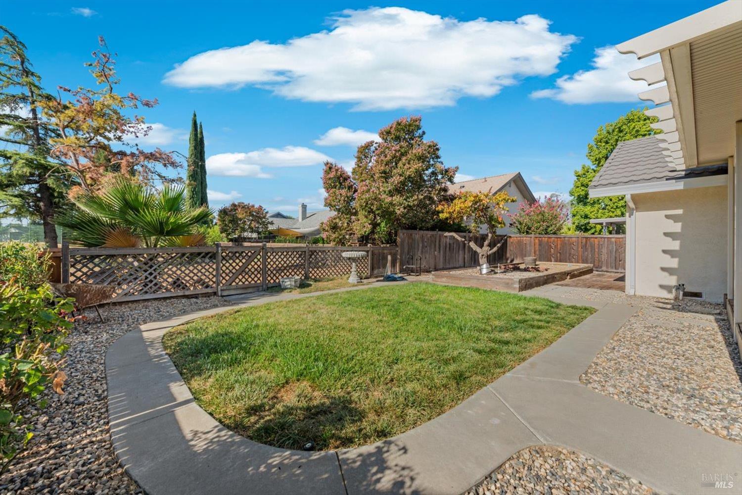 Detail Gallery Image 39 of 49 For 107 Inyo Ct, Vacaville,  CA 95687 - 3 Beds | 2 Baths