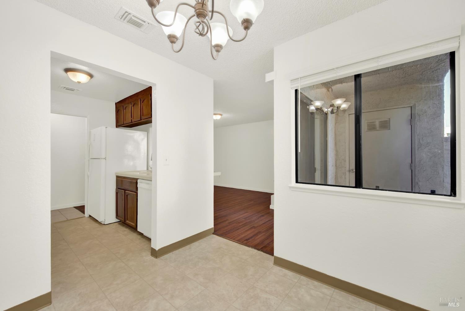 Detail Gallery Image 13 of 42 For 225 Pennsylvania Ave #B5,  Fairfield,  CA 94533 - 2 Beds | 2 Baths