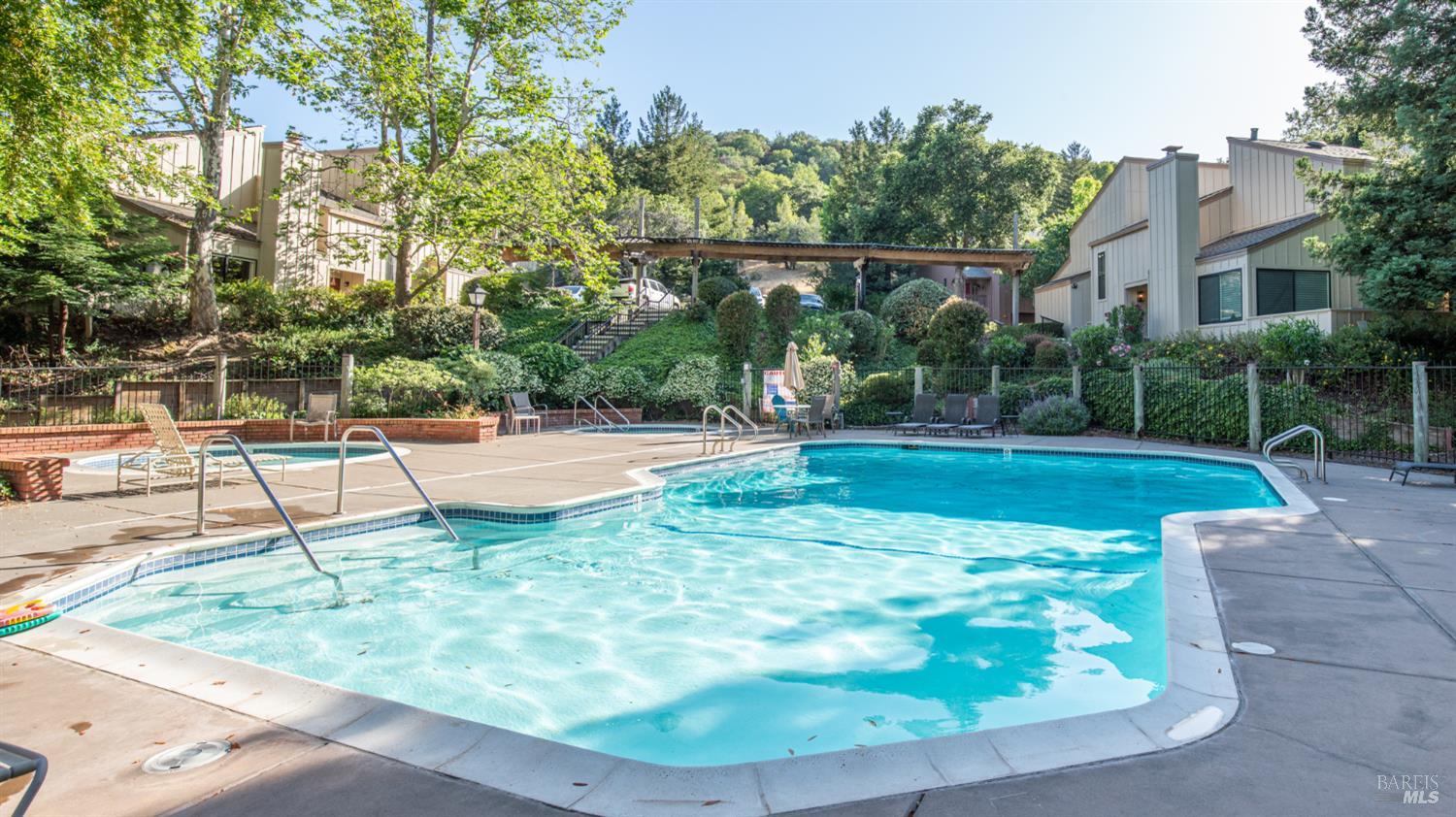 Detail Gallery Image 36 of 41 For 16 Elegant Tern Rd, Novato,  CA 94949 - 3 Beds | 2/1 Baths