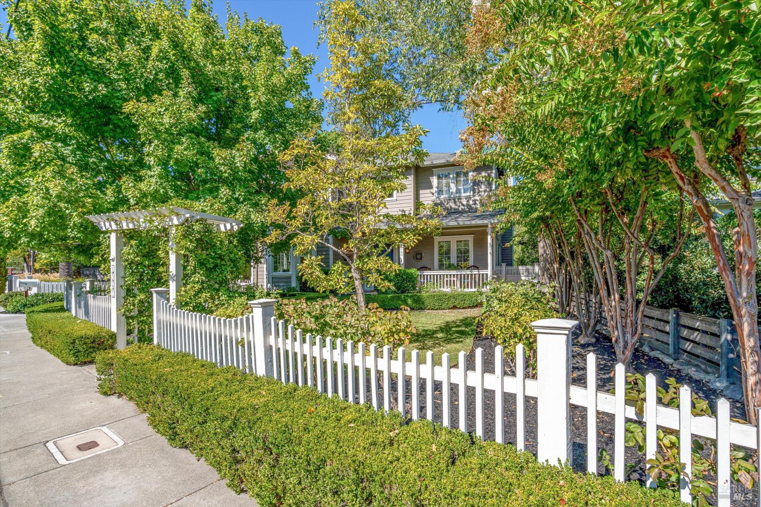 Detail Gallery Image 55 of 61 For 1540 Allyn Ave, Saint Helena,  CA 94574 - 4 Beds | 3 Baths