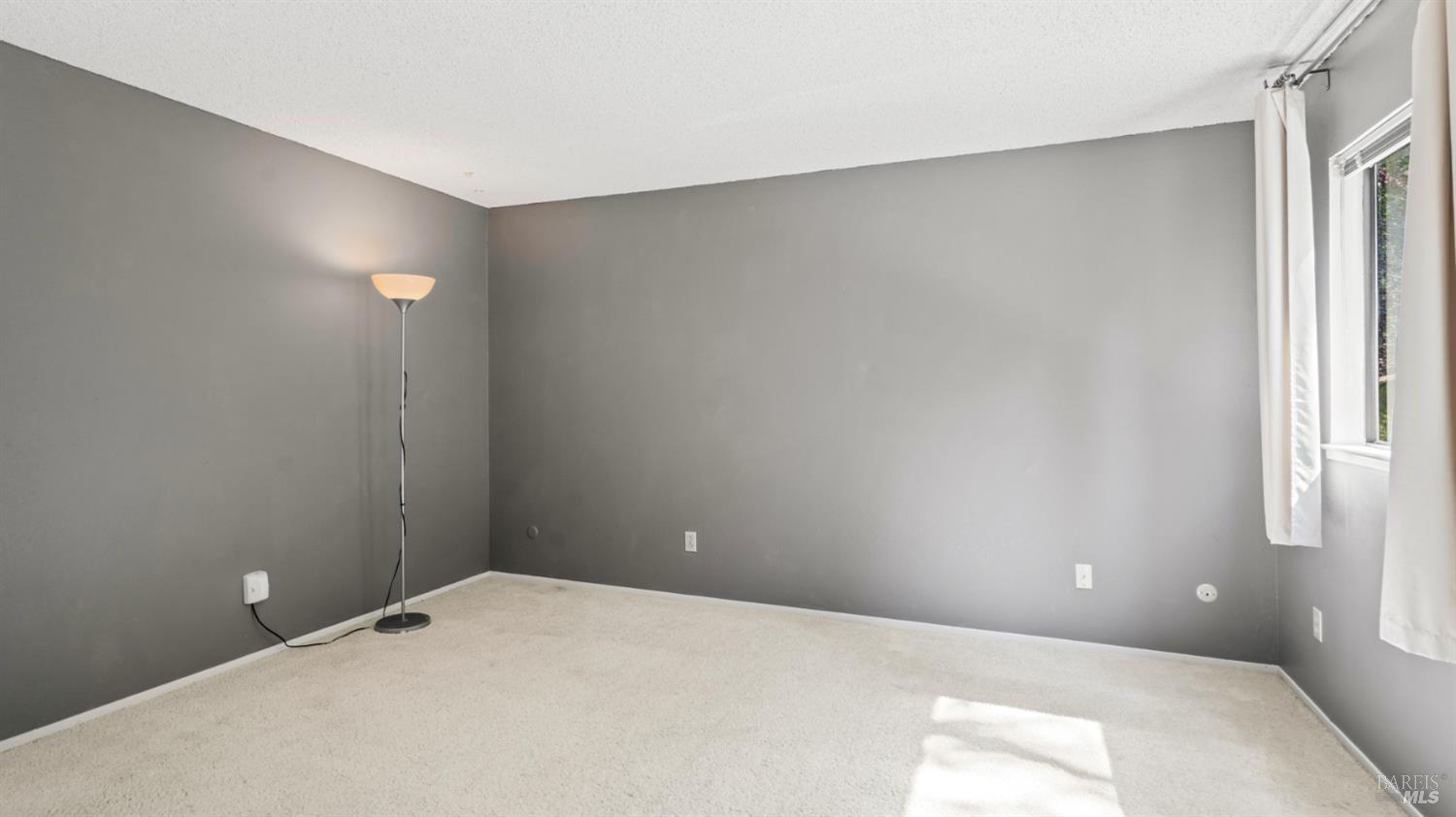 Detail Gallery Image 32 of 41 For 16 Elegant Tern Rd, Novato,  CA 94949 - 3 Beds | 2/1 Baths