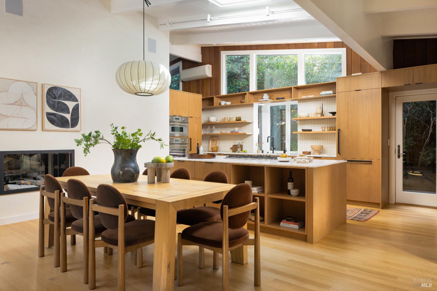 Detail Gallery Image 9 of 53 For 221 S Ridgewood Rd, Kentfield,  CA 94904 - 4 Beds | 3/1 Baths