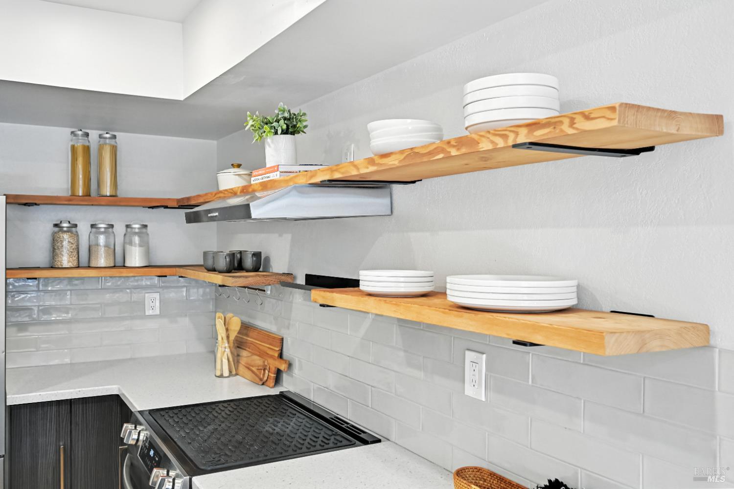 Detail Gallery Image 16 of 38 For 409 North St #7,  Healdsburg,  CA 95448 - 2 Beds | 1/1 Baths