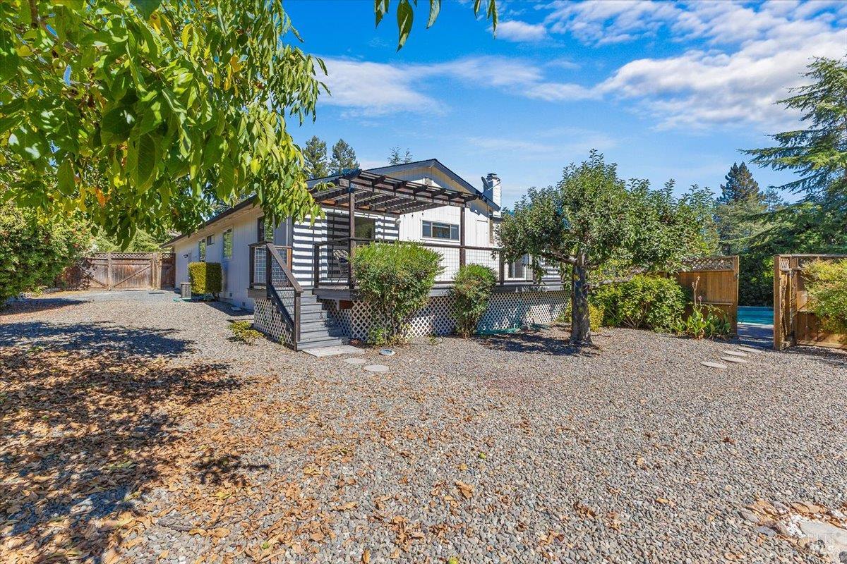 Detail Gallery Image 44 of 60 For 607 Scotland Dr, Santa Rosa,  CA 95409 - 3 Beds | 2/1 Baths