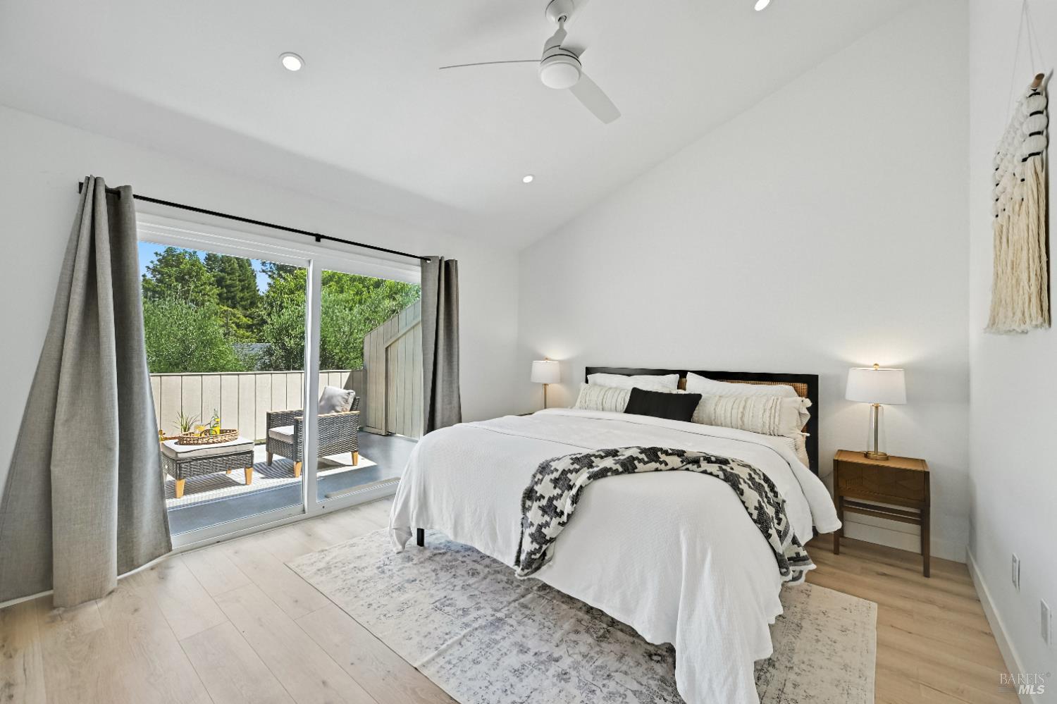 Detail Gallery Image 26 of 38 For 409 North St #7,  Healdsburg,  CA 95448 - 2 Beds | 1/1 Baths