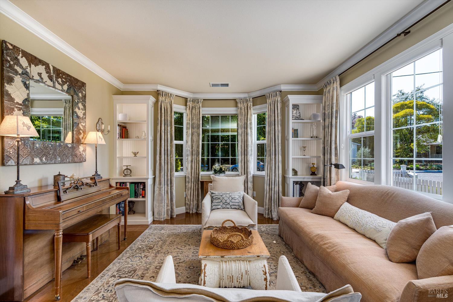 Detail Gallery Image 18 of 61 For 1540 Allyn Ave, Saint Helena,  CA 94574 - 4 Beds | 3 Baths