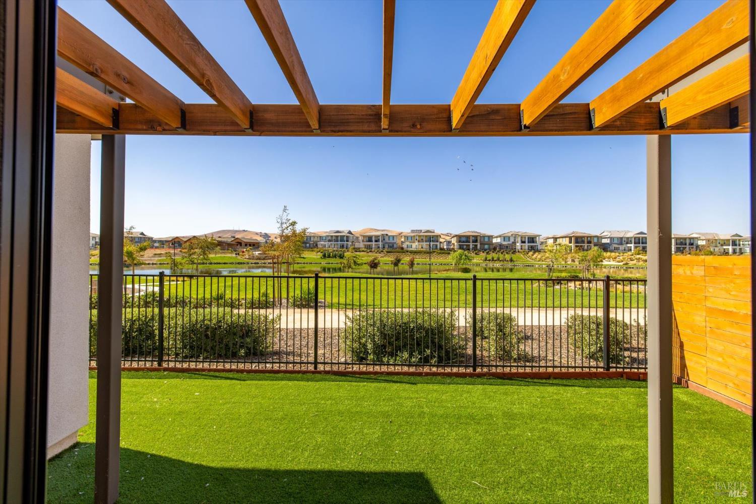 Detail Gallery Image 28 of 33 For 2371 Waterside Dr, Fairfield,  CA 94533 - 4 Beds | 3/1 Baths