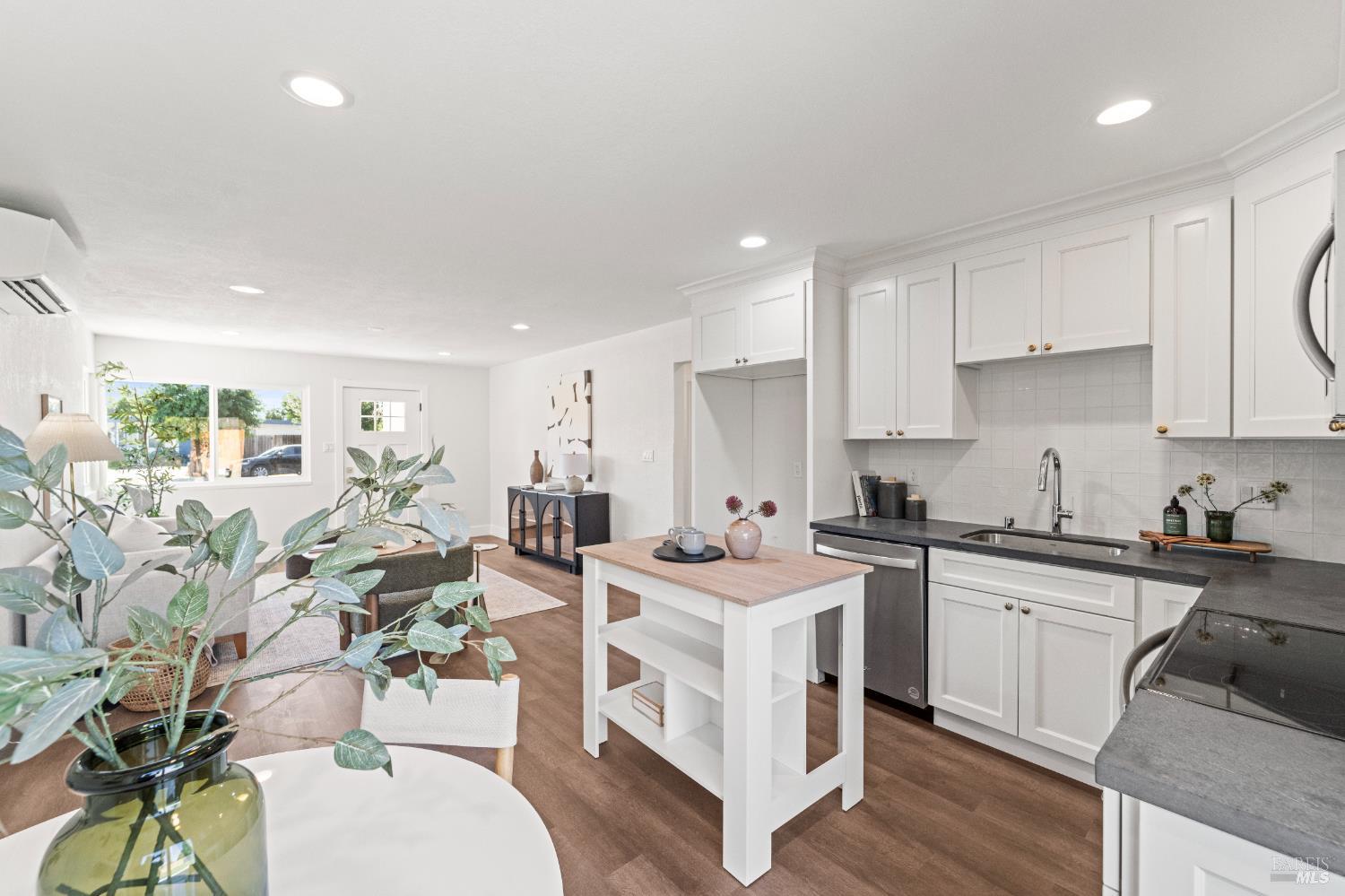 Detail Gallery Image 16 of 44 For 2128 Ethel Porter Dr, Napa,  CA 94558 - 3 Beds | 1 Baths