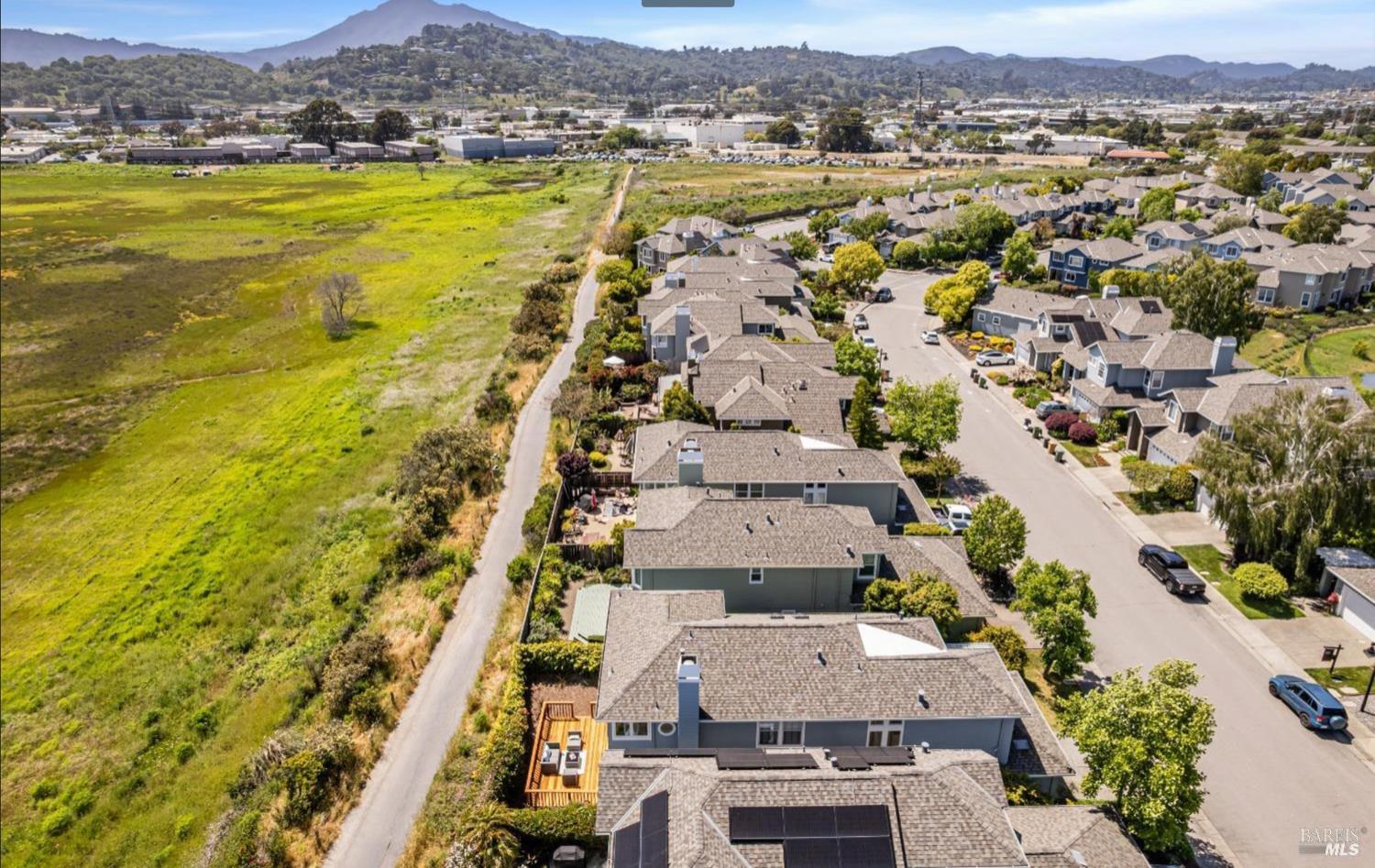 Detail Gallery Image 50 of 54 For 55 Dowitcher Way, San Rafael,  CA 94901 - 3 Beds | 2/1 Baths