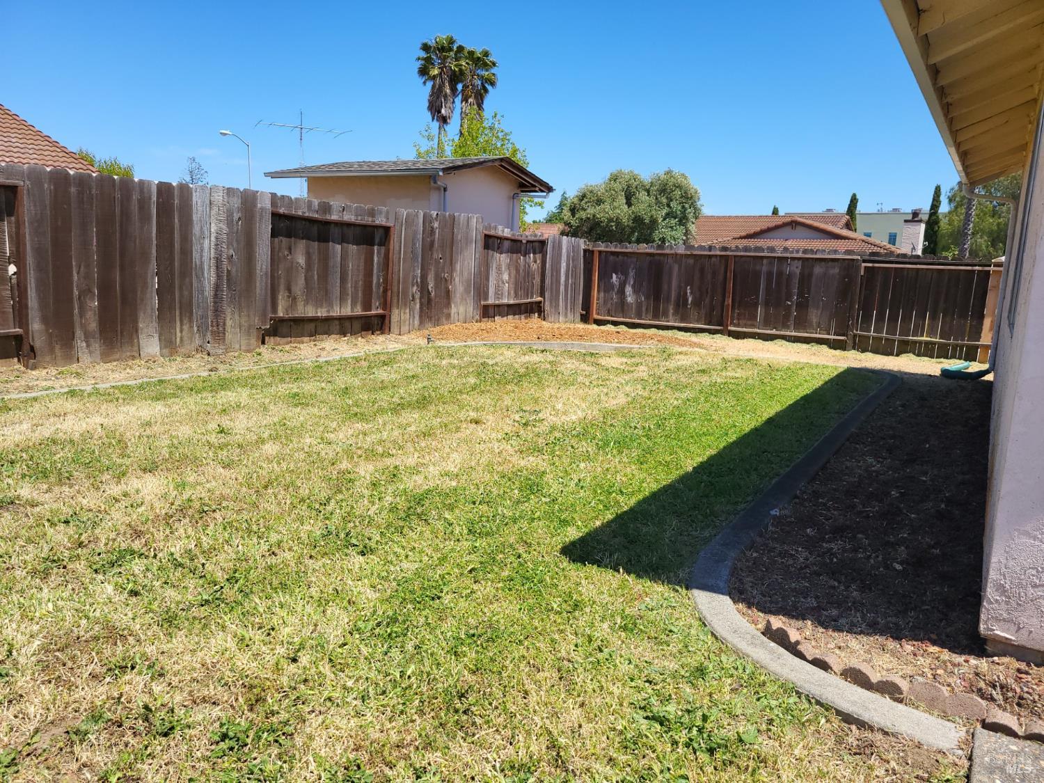 Detail Gallery Image 32 of 34 For 1801 Rhine Ct, Fairfield,  CA 94533 - 3 Beds | 2 Baths