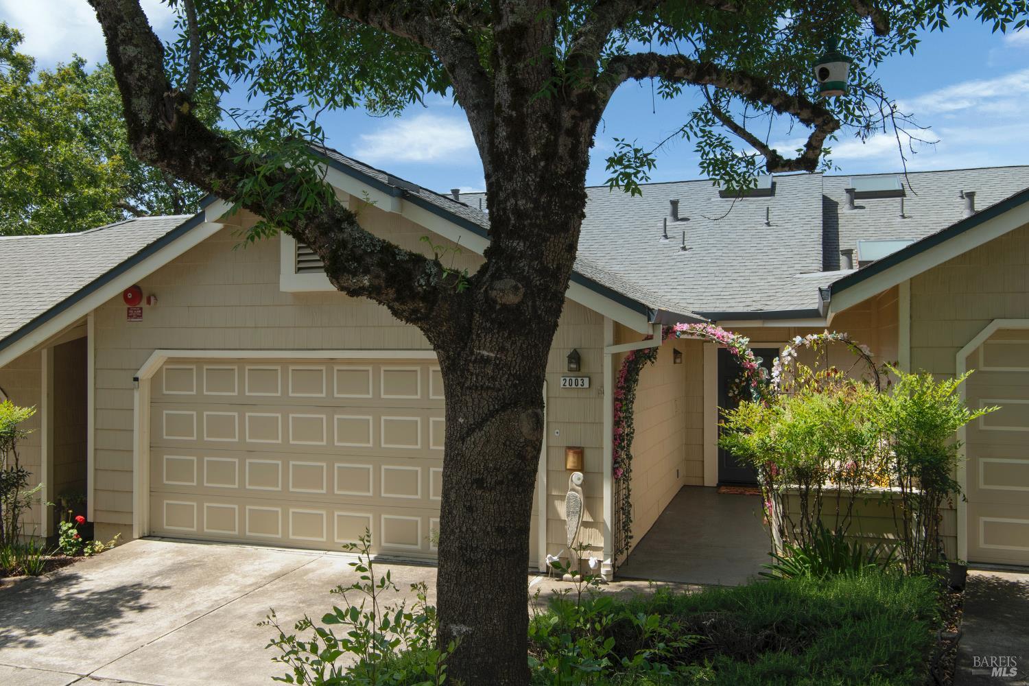 Detail Gallery Image 34 of 40 For 2003 Stonefield Ln, Santa Rosa,  CA 95403 - 2 Beds | 2/1 Baths