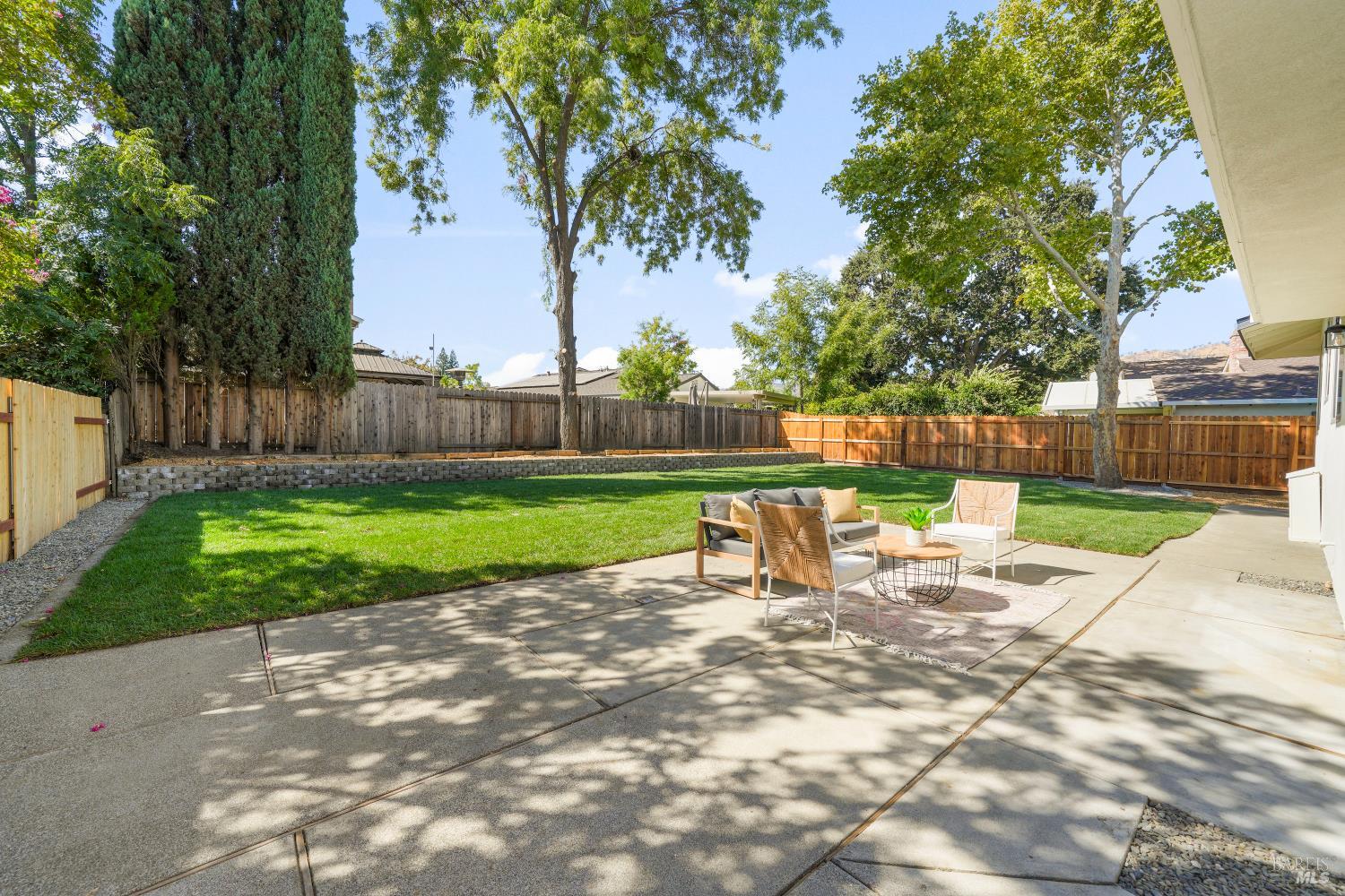 Detail Gallery Image 43 of 56 For 118 Salinas Dr, Vacaville,  CA 95688 - 4 Beds | 2/1 Baths