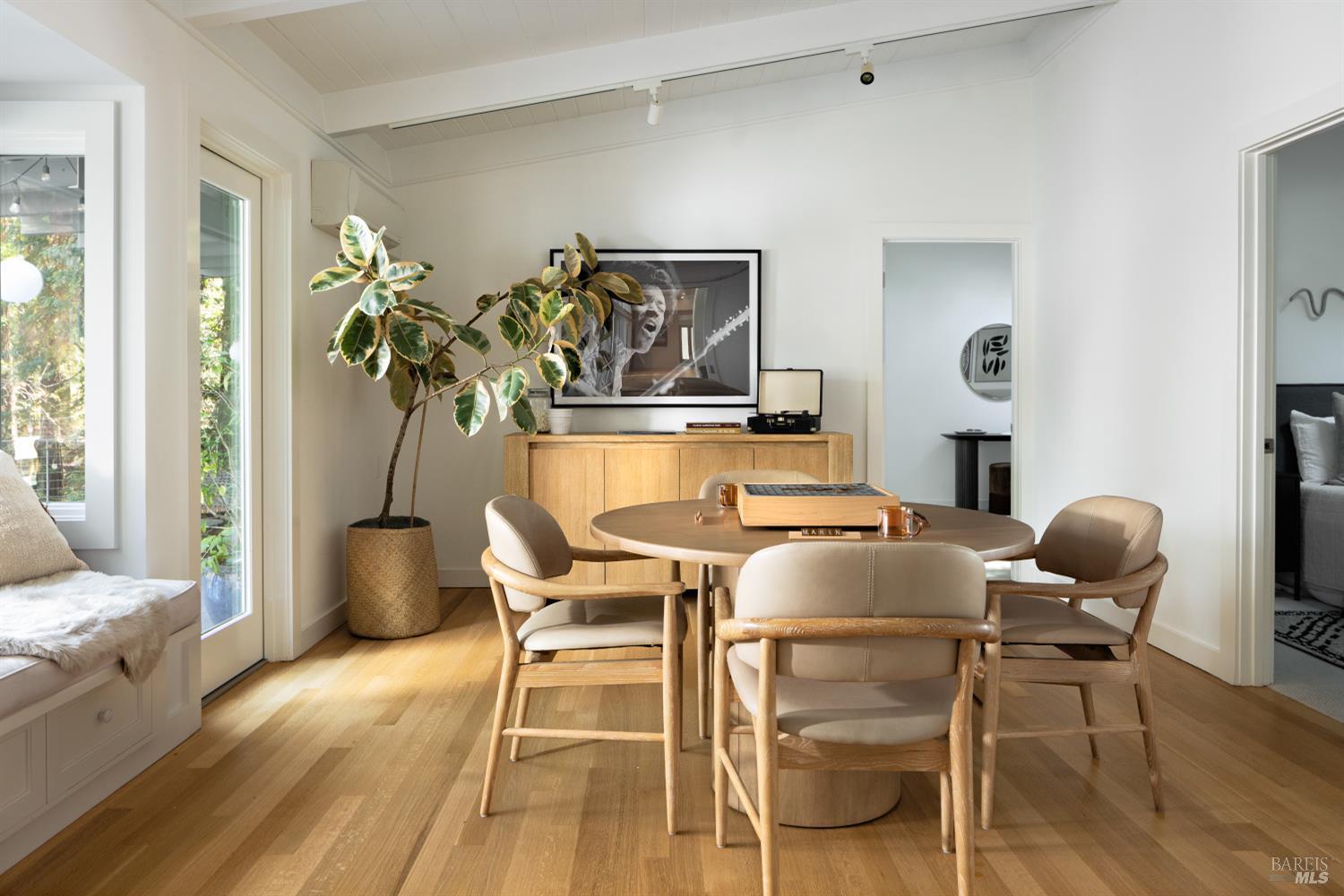 Detail Gallery Image 37 of 53 For 221 S Ridgewood Rd, Kentfield,  CA 94904 - 4 Beds | 3/1 Baths