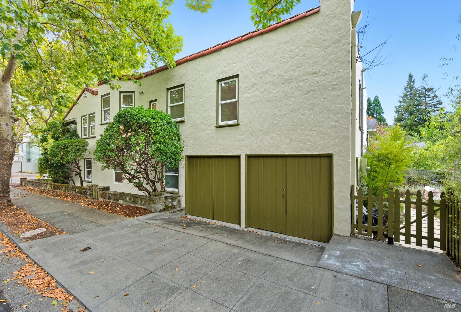 Detail Gallery Image 19 of 21 For 135 H St, San Rafael,  CA 94901 - 3 Beds | 2 Baths