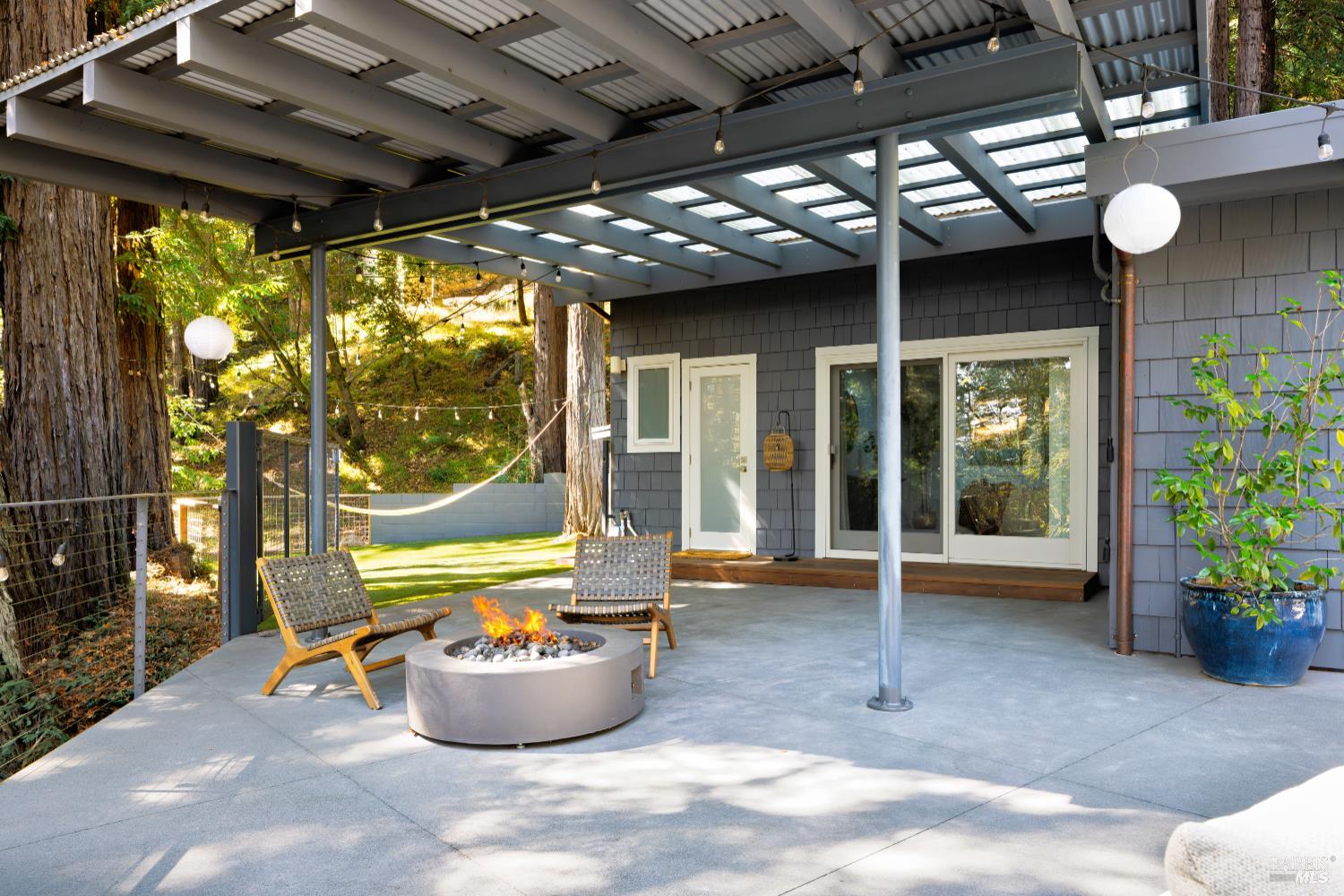 Detail Gallery Image 23 of 53 For 221 S Ridgewood Rd, Kentfield,  CA 94904 - 4 Beds | 3/1 Baths