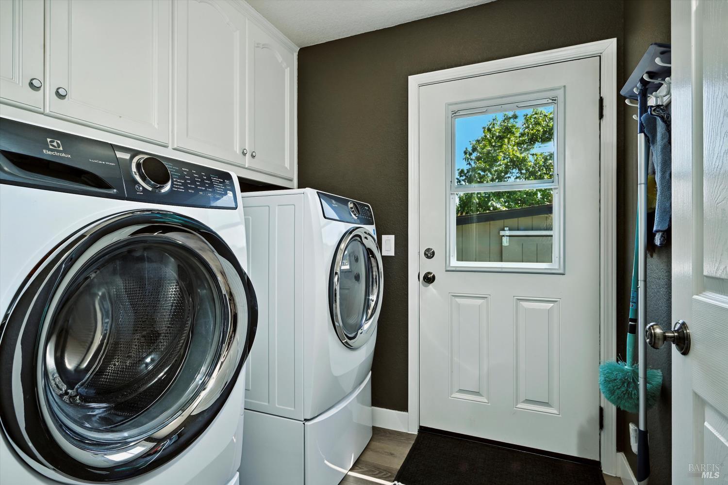 Detail Gallery Image 19 of 32 For 462 Riesling St, Cloverdale,  CA 95425 - 3 Beds | 2 Baths