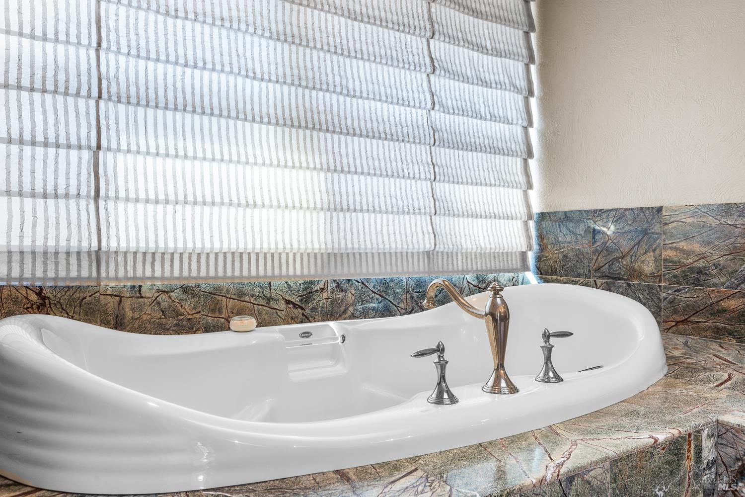 Detail Gallery Image 23 of 58 For 3333 Miraloma Dr, Santa Rosa,  CA 95404 - 4 Beds | 5/1 Baths