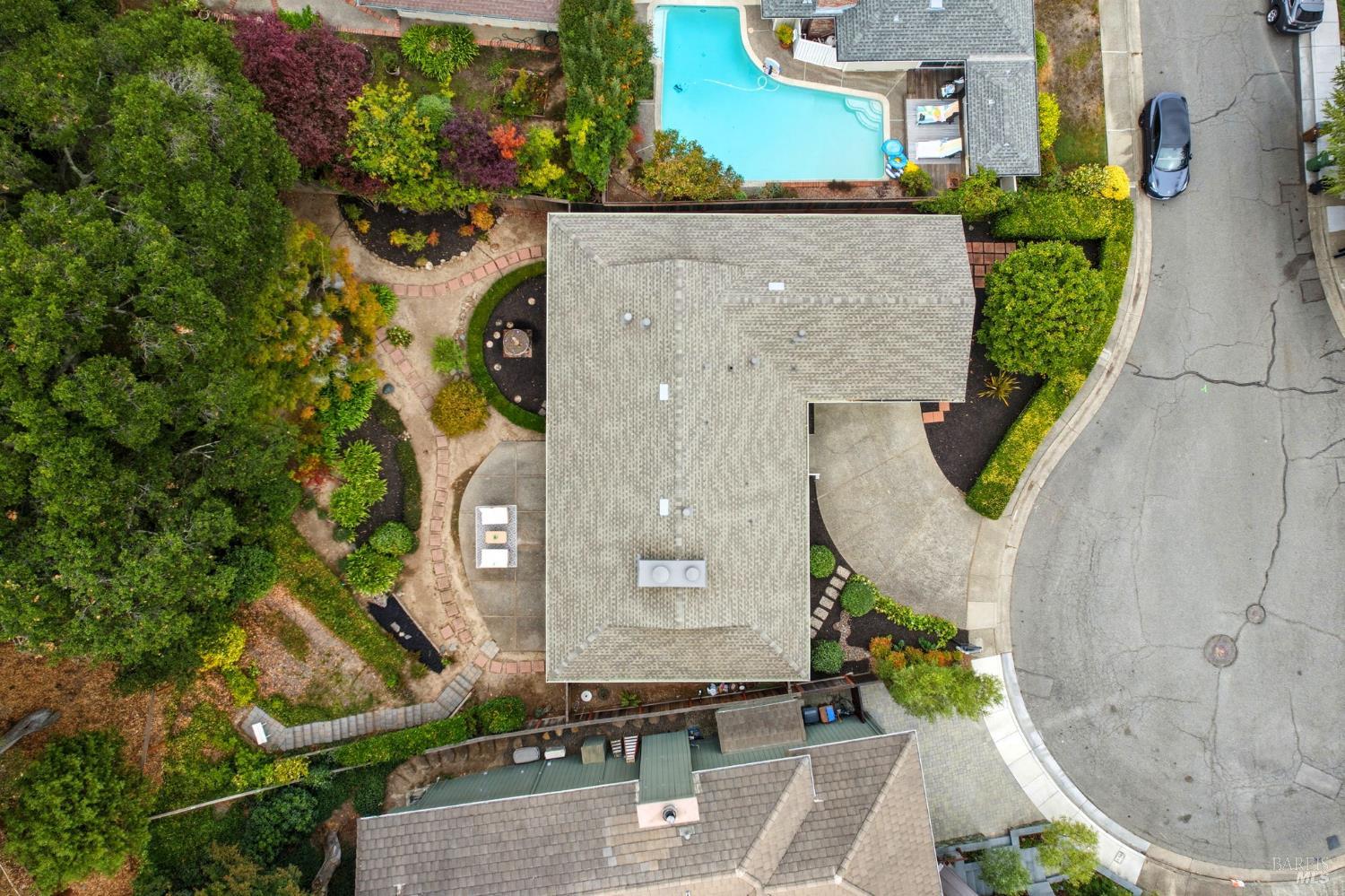 Detail Gallery Image 34 of 41 For 8 Riviera Pl, San Rafael,  CA 94901 - 3 Beds | 2 Baths