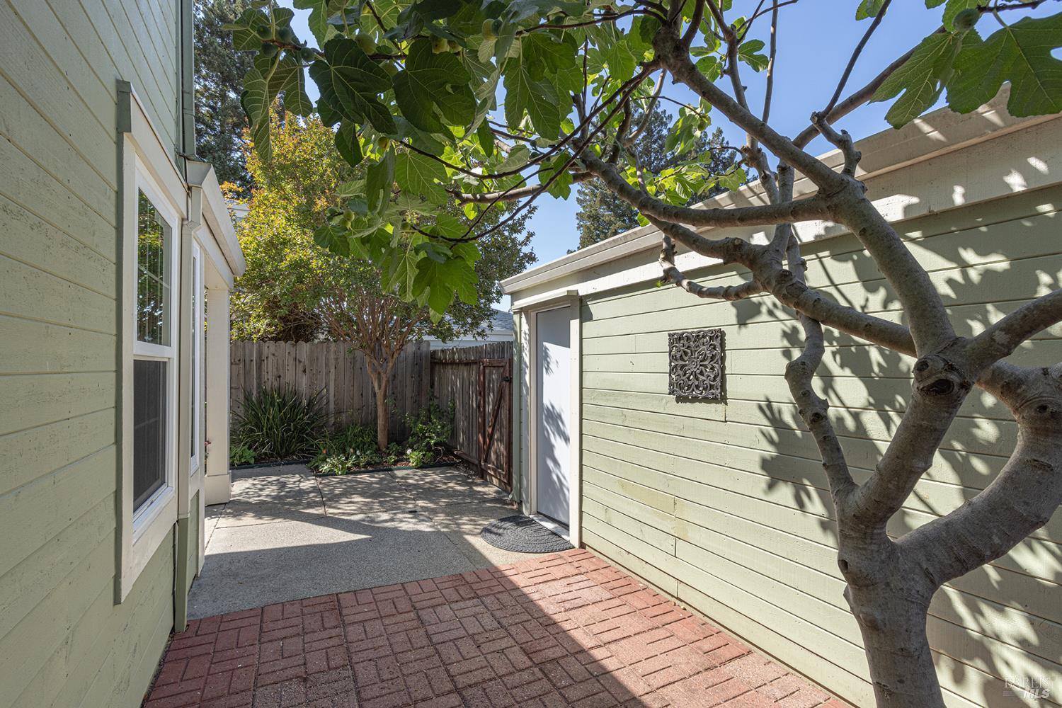 Detail Gallery Image 4 of 40 For 2773 Elks Way, Napa,  CA 94558 - 3 Beds | 2 Baths