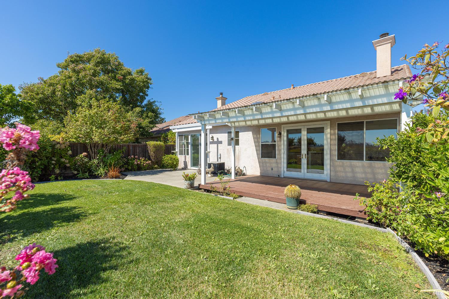 Detail Gallery Image 32 of 50 For 91 S Newport Dr, Napa,  CA 94559 - 3 Beds | 2 Baths