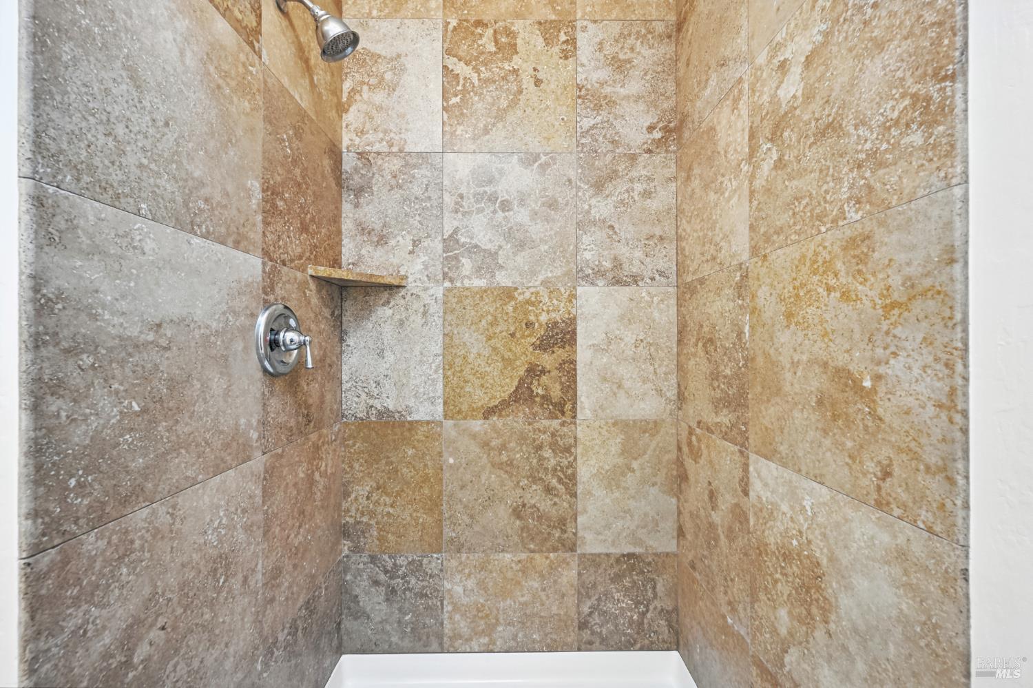 Detail Gallery Image 12 of 35 For 1240 North St, Santa Rosa,  CA 95404 - 2 Beds | 2 Baths