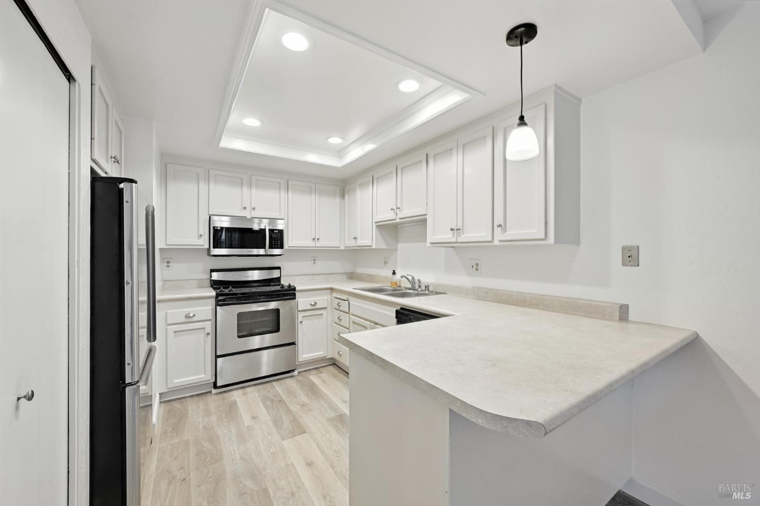 Detail Gallery Image 19 of 35 For 1240 North St, Santa Rosa,  CA 95404 - 2 Beds | 2 Baths