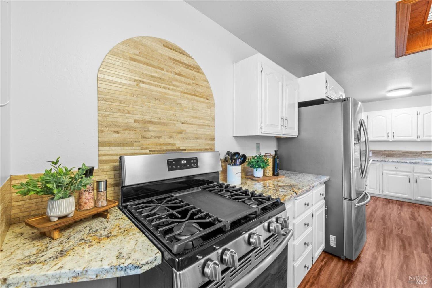 Detail Gallery Image 10 of 99 For 4265 Summerwood Ct, Vacaville,  CA 95688 - 4 Beds | 3/1 Baths