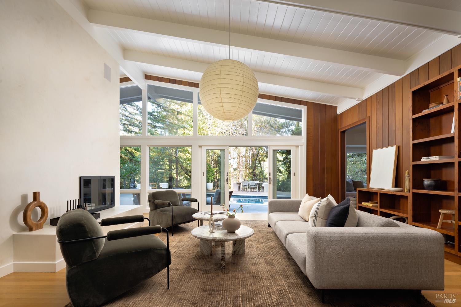 Detail Gallery Image 16 of 53 For 221 S Ridgewood Rd, Kentfield,  CA 94904 - 4 Beds | 3/1 Baths