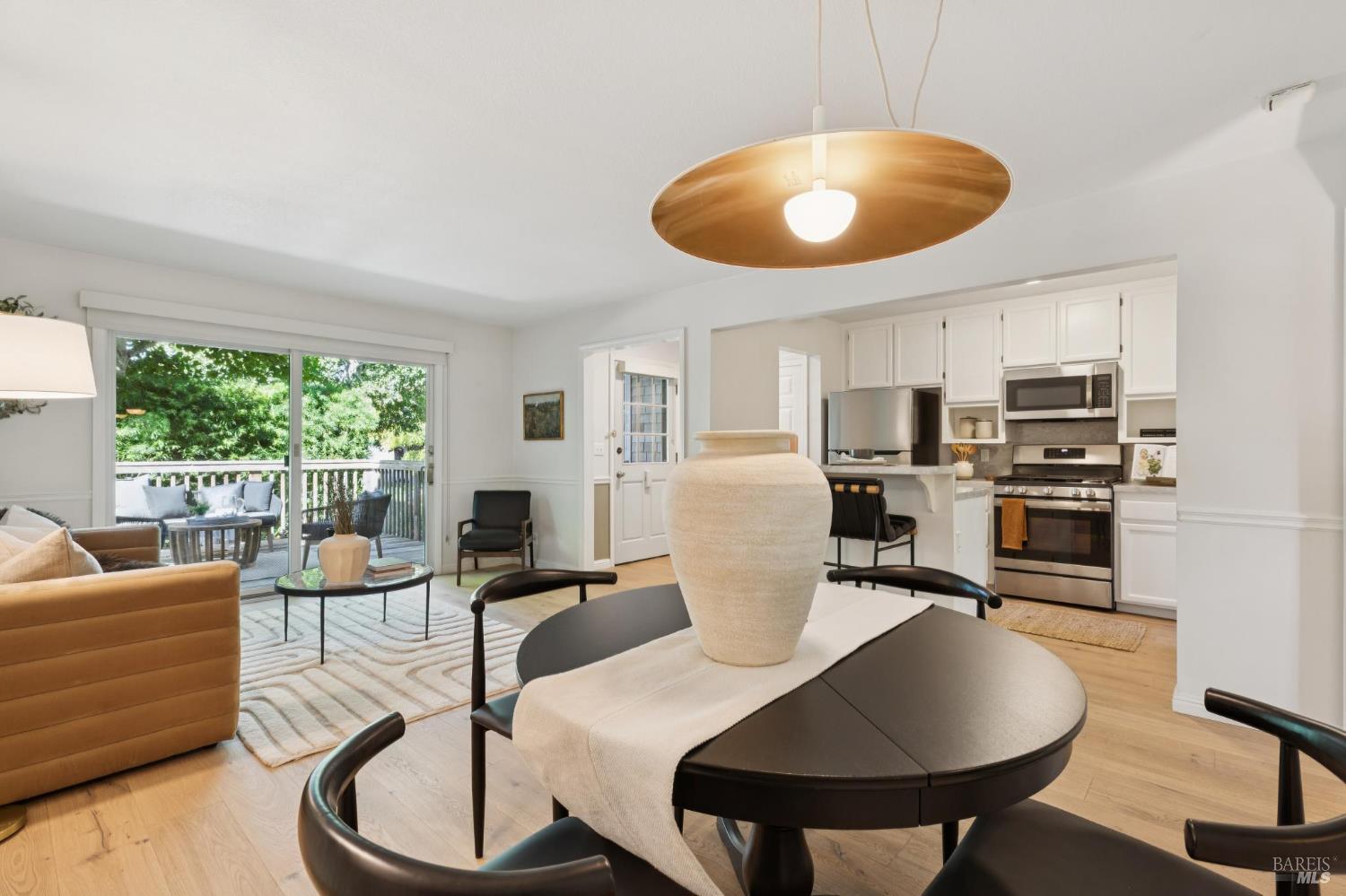 Detail Gallery Image 17 of 52 For 775 Miller Ave, Mill Valley,  CA 94941 - 1 Beds | 1 Baths