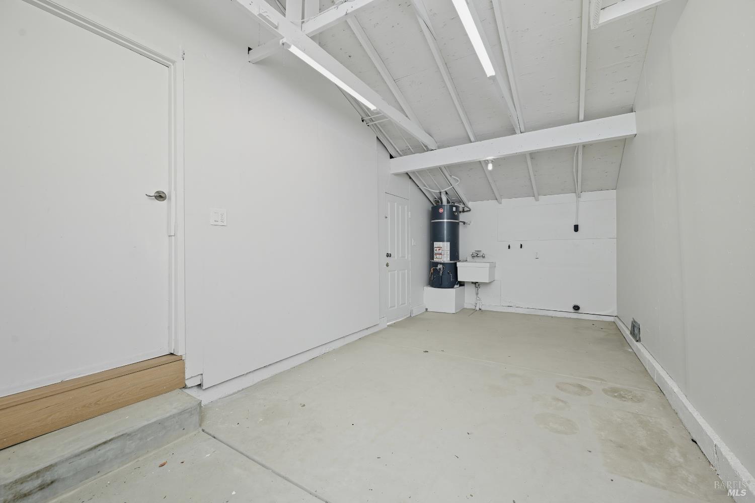 Detail Gallery Image 22 of 25 For 223 Decker St, Santa Rosa,  CA 95401 - 2 Beds | 2 Baths