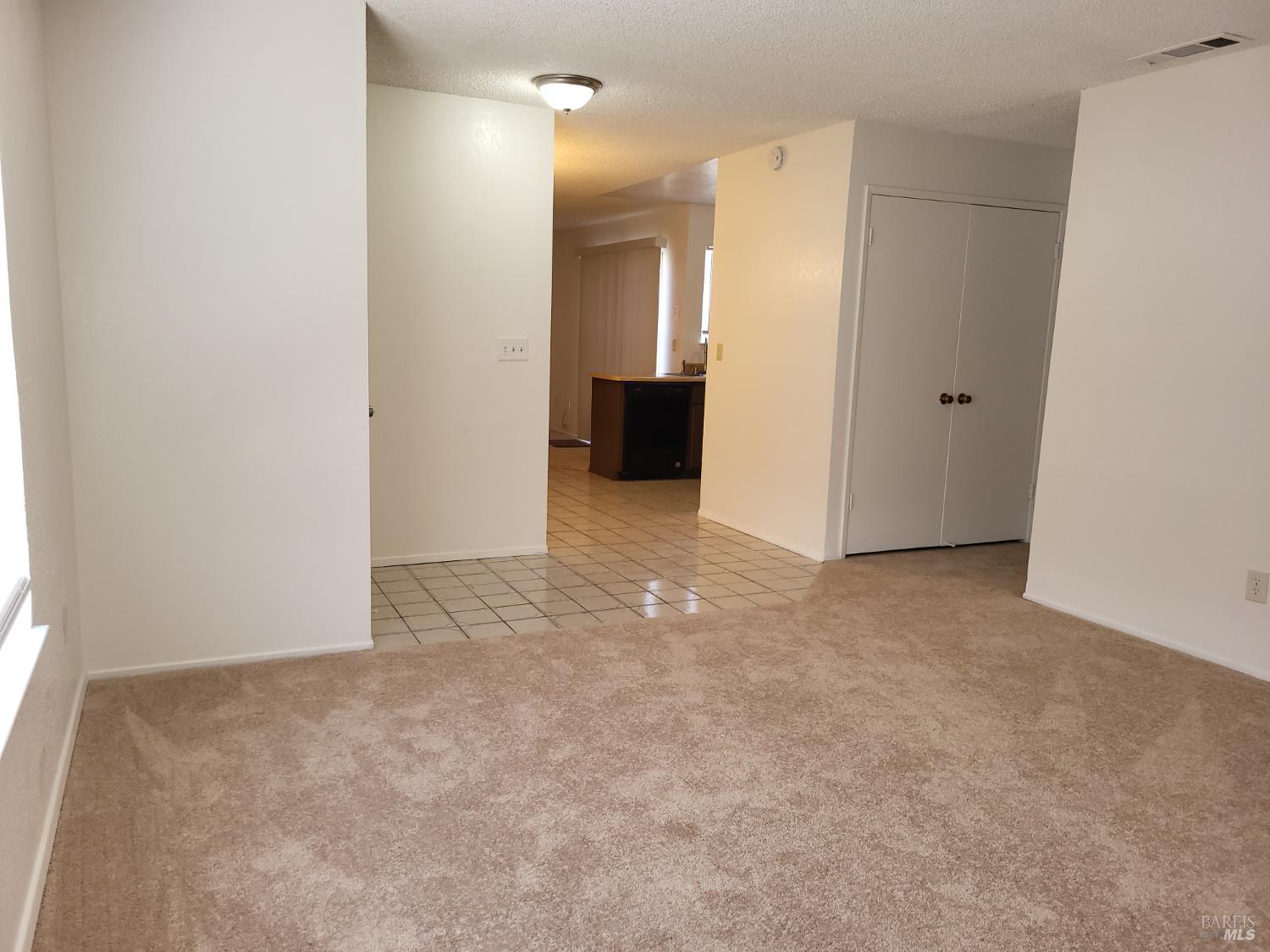 Detail Gallery Image 4 of 34 For 1801 Rhine Ct, Fairfield,  CA 94533 - 3 Beds | 2 Baths