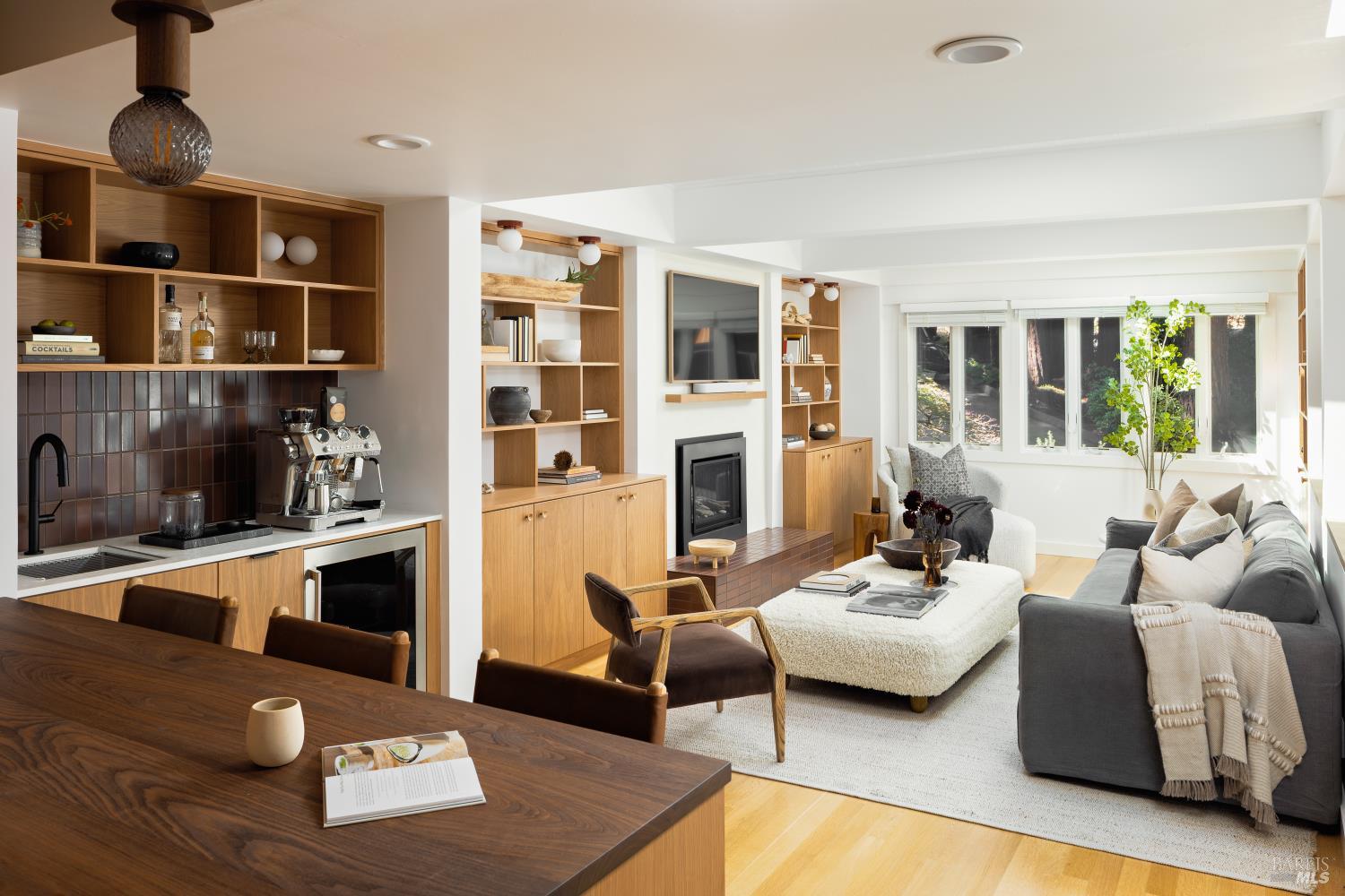 Detail Gallery Image 3 of 53 For 221 S Ridgewood Rd, Kentfield,  CA 94904 - 4 Beds | 3/1 Baths