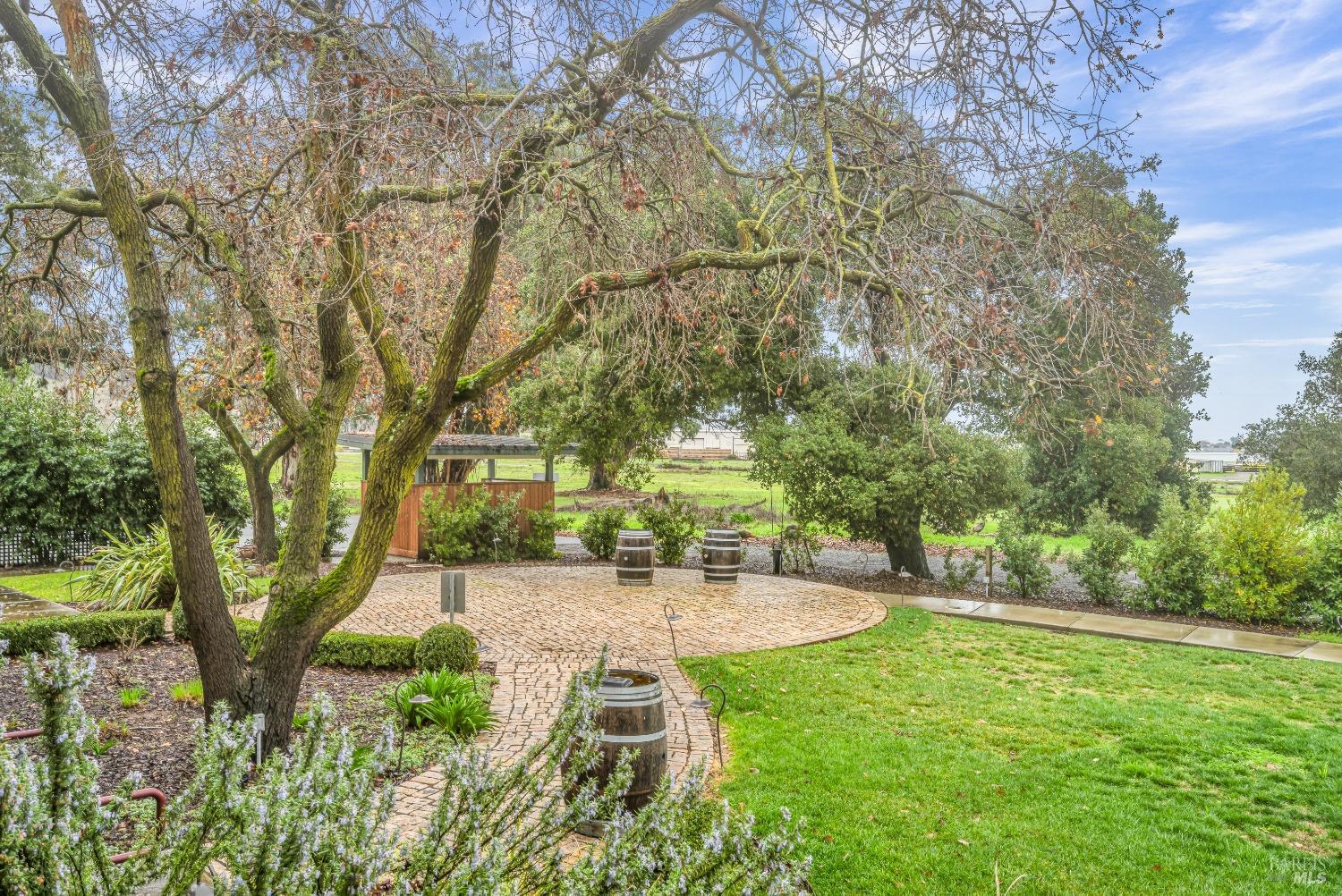 Detail Gallery Image 15 of 38 For 129 Devlin Rd, Napa,  CA 94558 - – Beds | – Baths