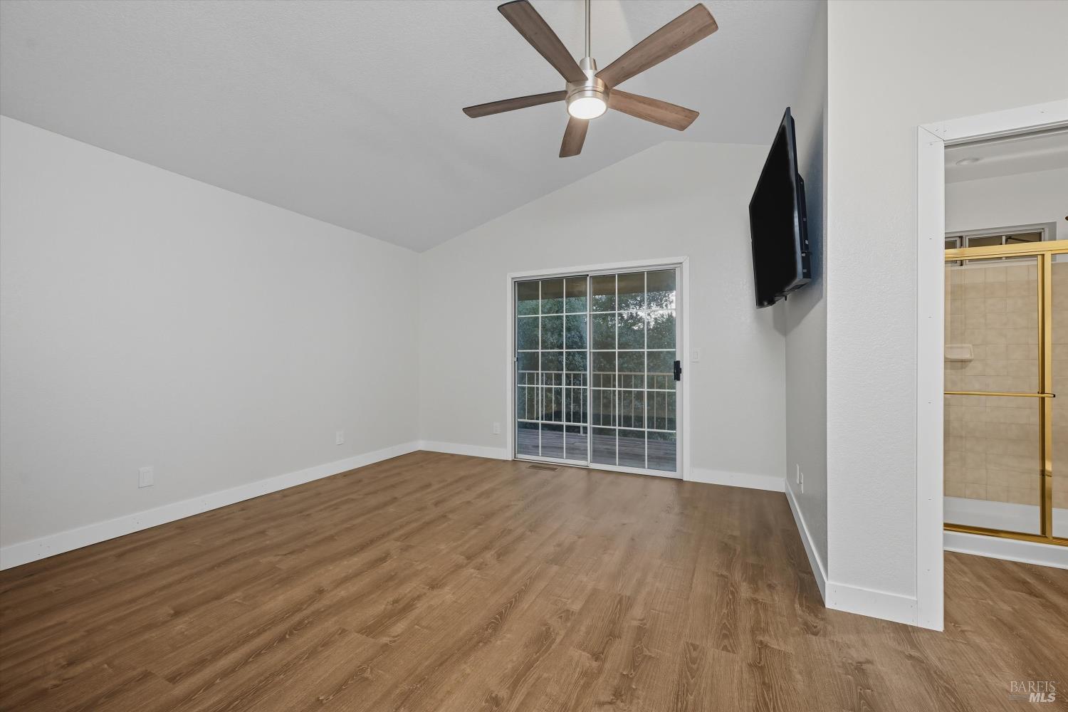 Detail Gallery Image 25 of 42 For 19231 Ravenhill Rd, Hidden Valley Lake,  CA 95467 - 3 Beds | 2 Baths