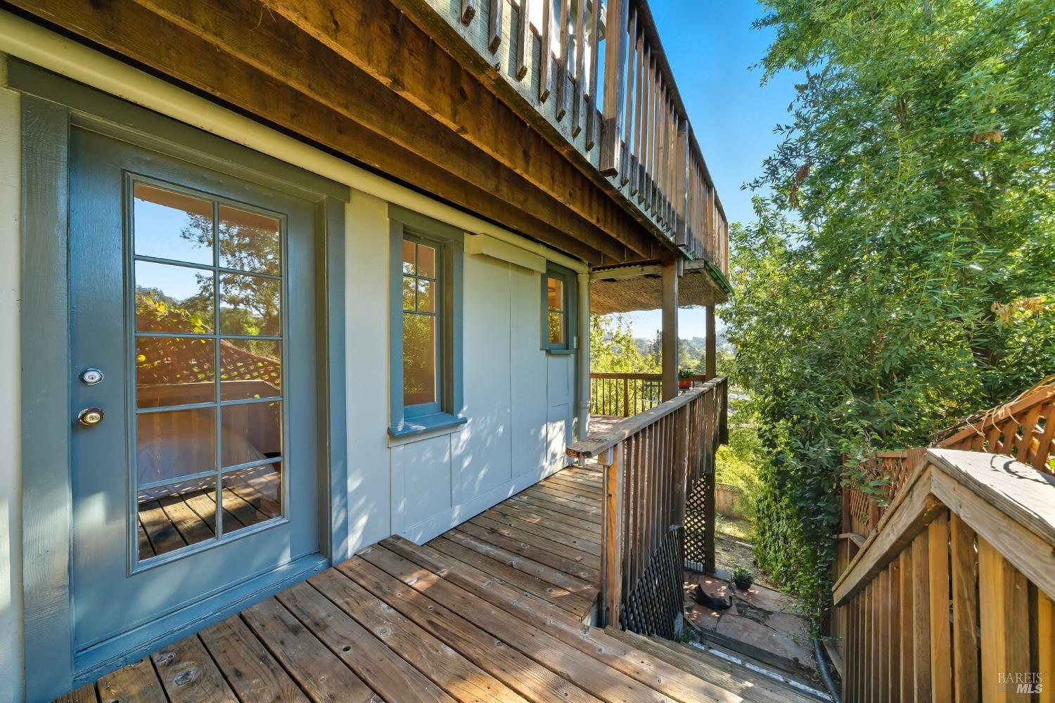 Detail Gallery Image 34 of 43 For 53 Foothill Rd, San Anselmo,  CA 94960 - 3 Beds | 2 Baths