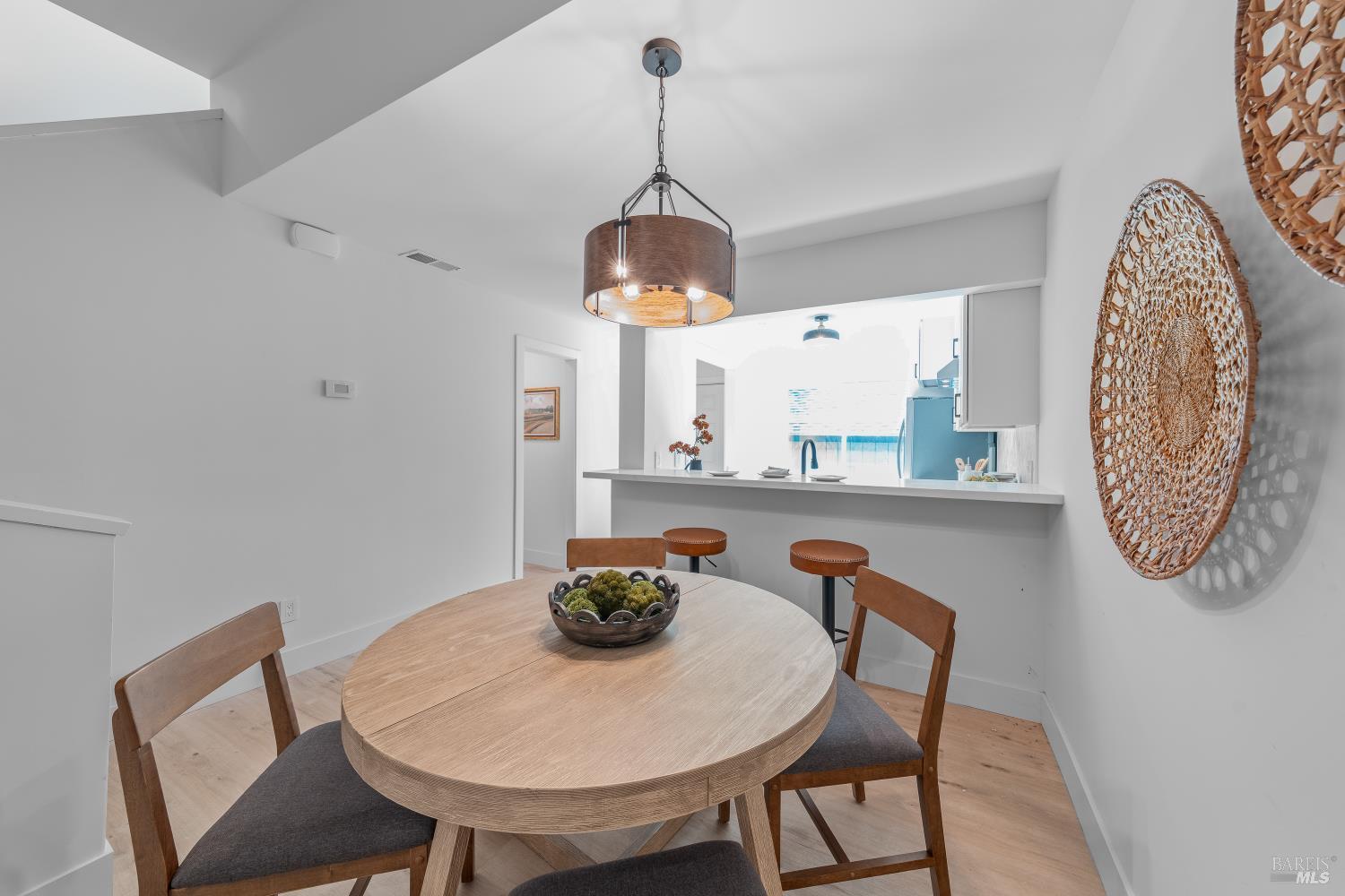 Detail Gallery Image 28 of 47 For 4 Ace Ct, Fairfax,  CA 94930 - 2 Beds | 2/1 Baths