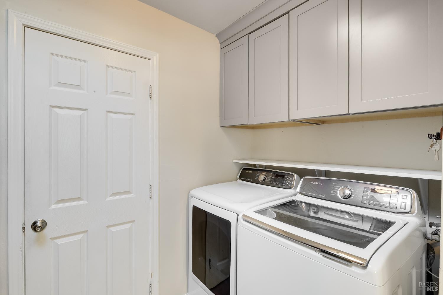 Detail Gallery Image 28 of 63 For 30 Goree Ct, Martinez,  CA 94553 - 3 Beds | 2 Baths