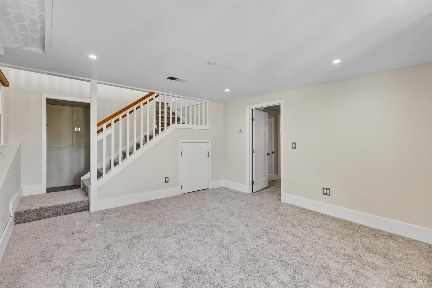 Detail Gallery Image 21 of 33 For 19 Roberts Ave, San Rafael,  CA 94901 - 3 Beds | 2 Baths