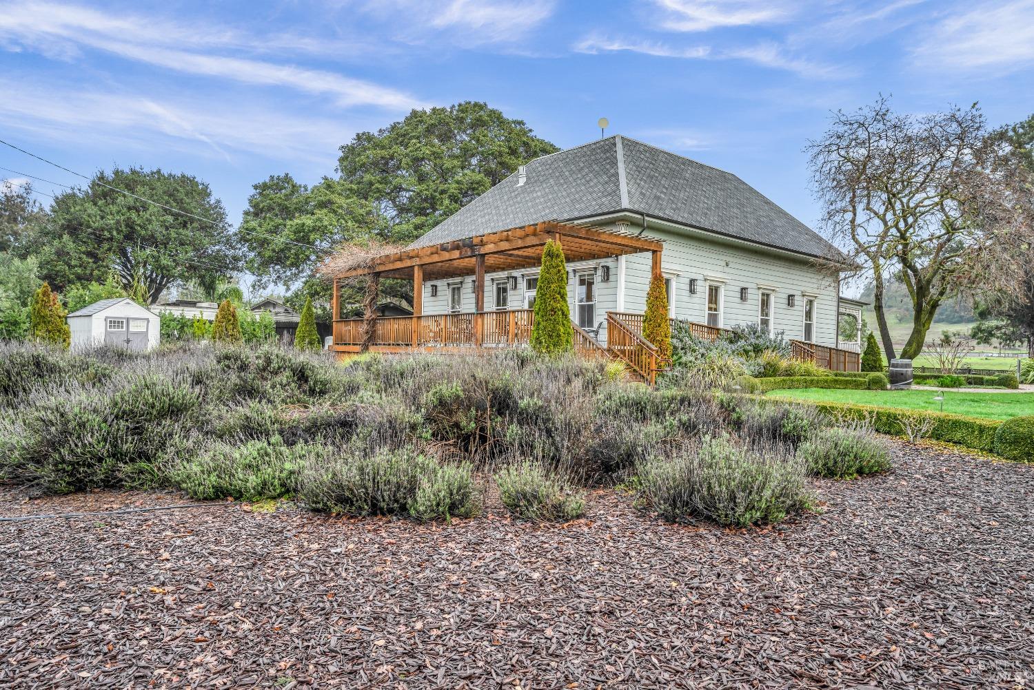 Detail Gallery Image 14 of 38 For 129 Devlin Rd, Napa,  CA 94558 - – Beds | – Baths